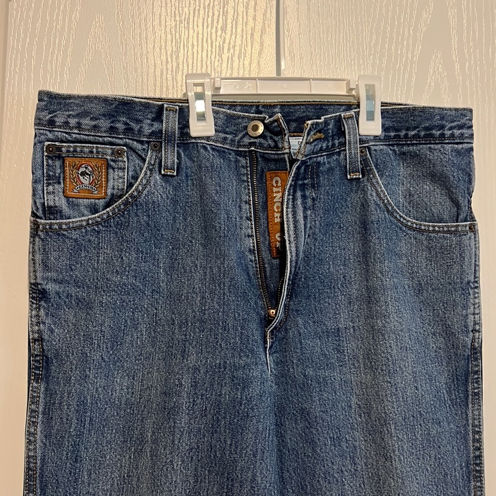 Cinch - Picture 2 of 9